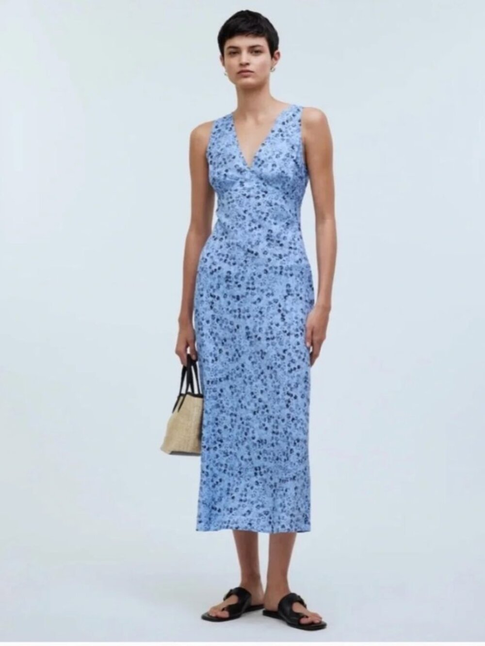Madewell Blue Floral V-Neck Sleeveless Midi Dress